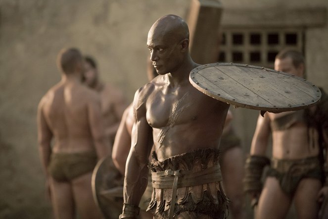Spartacus : Les dieux de l'arène - Un lourd passé - Film