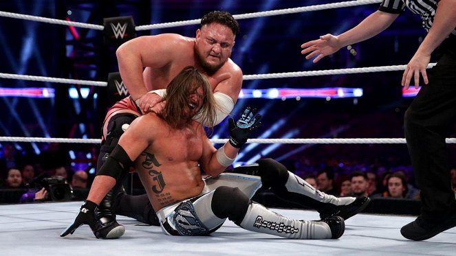 WWE Super Show-Down - Photos - Allen Jones, Joe Seanoa