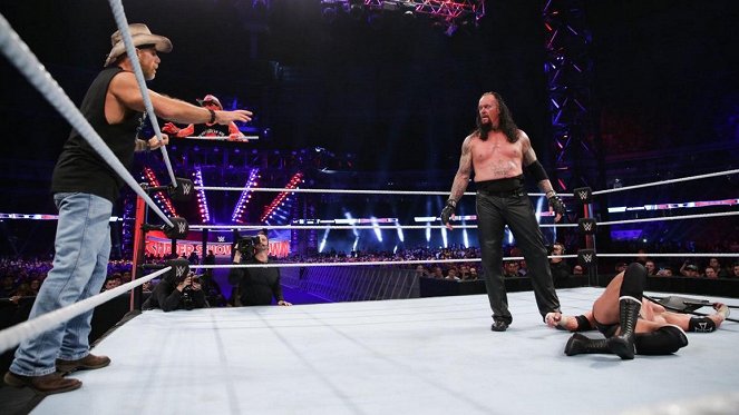 WWE Super Show-Down - Photos - Shawn Michaels, Mark Calaway