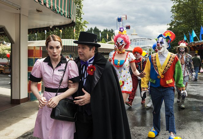 The Librarians - And the Tears of a Clown - Photos - Felicia Day, Sean Astin