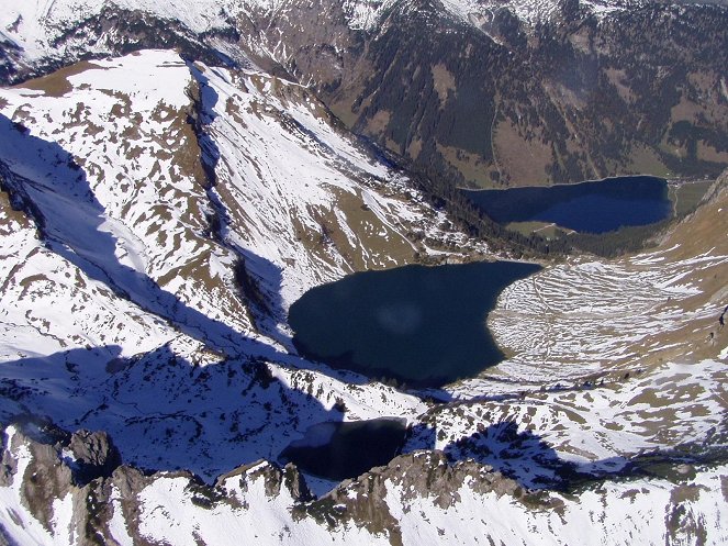 Der Fjord in den Bergen - Ein Jahr am Vilsalpsee - Kuvat elokuvasta