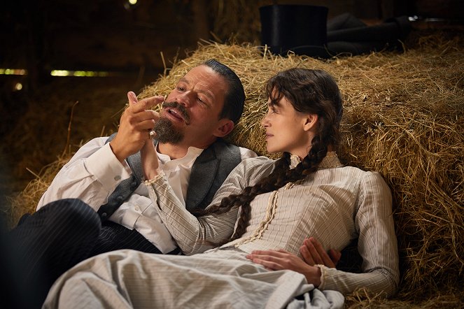 Colette - Photos - Dominic West, Keira Knightley