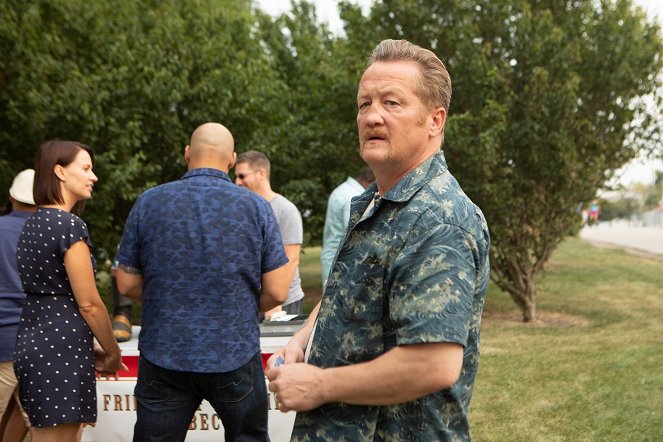 Chicago Fire - Thirty Percent Sleight of Hand - Photos - Christian Stolte