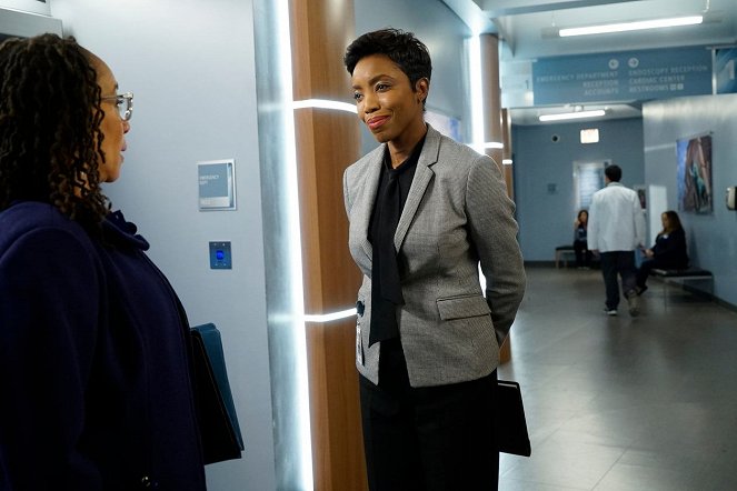 Chicago Med - Heavy Is the Head - Photos