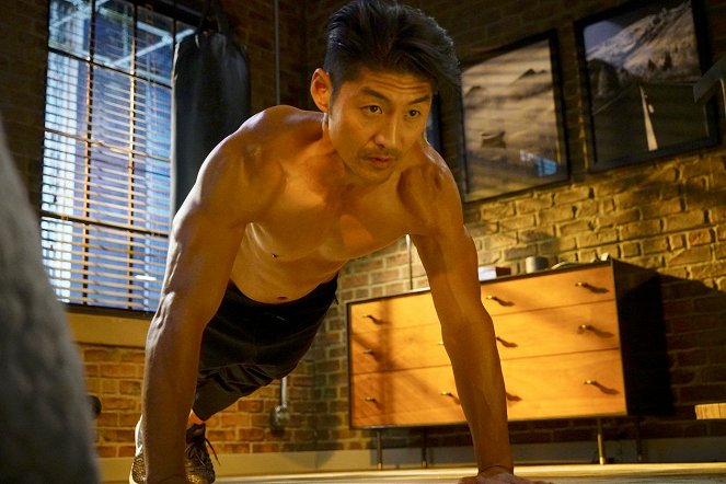 Chicago Med - Backed Against the Wall - Do filme - Brian Tee