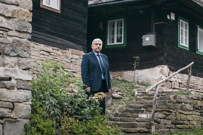 Doctor Martin: The Mystery of Beskid Mountains - Photos - Miroslav Donutil