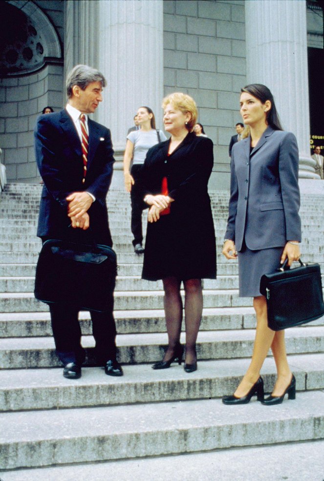 Law & Order - Season 11 - Sunday in the Park with Jorge - Photos - Sam Waterston, Dianne Wiest, Angie Harmon
