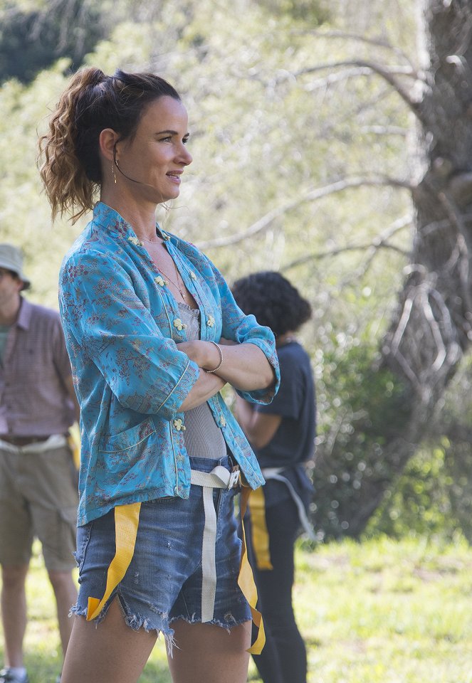 Camping - Going to Town - Photos - Juliette Lewis