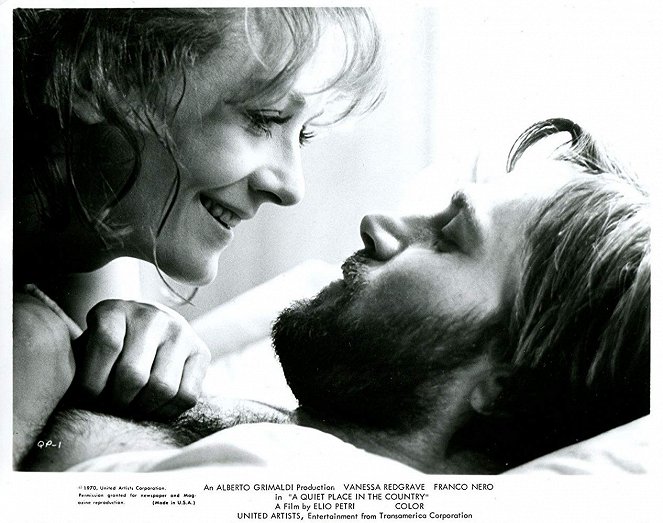 A Quiet Place in the Country - Lobby Cards - Vanessa Redgrave, Franco Nero