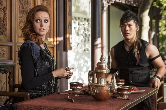 The Librarians - And the Fatal Separation - Photos - Lindy Booth, John Harlan Kim