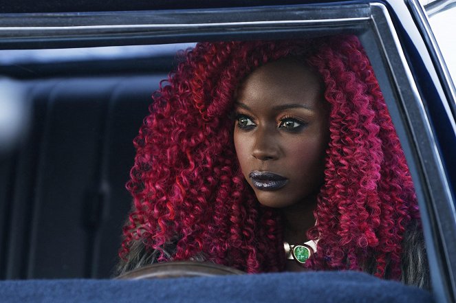 Titans - Początki - Z filmu - Anna Diop