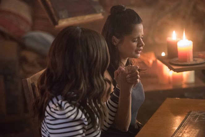 Charmed - Let this Mother Out - Photos - Melonie Diaz