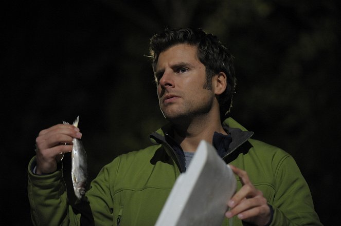 Psych – Agentes Especiais - A sete palmos do fundo do mar - Do filme - James Roday Rodriguez