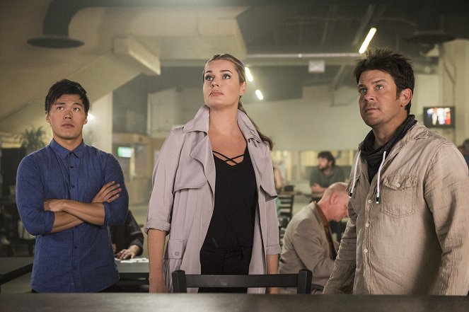 The Librarians - And the Steal of Fortune - Photos - John Harlan Kim, Rebecca Romijn, Christian Kane