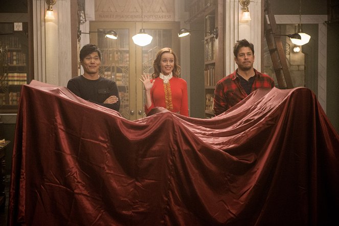 The Librarians - And the Christmas Thief - Photos - Lindy Booth