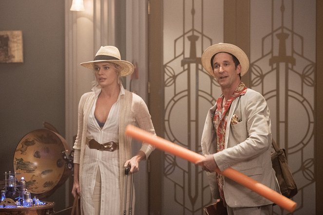 The Librarians - And the Christmas Thief - Van film - Rebecca Romijn, Noah Wyle
