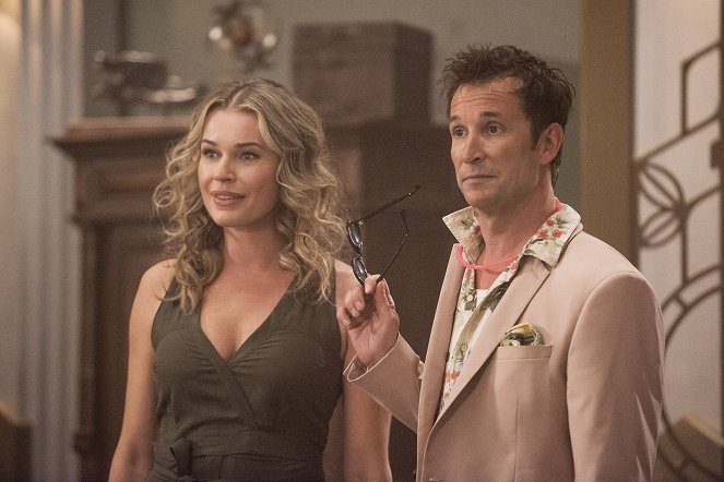The Librarians - And the Christmas Thief - Van film - Rebecca Romijn, Noah Wyle