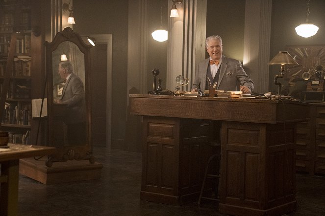 The Librarians - And the Bleeding Crown - Do filme - John Larroquette