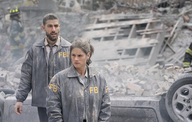 FBI: Special Crime Unit - Season 1 - Pilot - Photos - Zeeko Zaki, Missy Peregrym