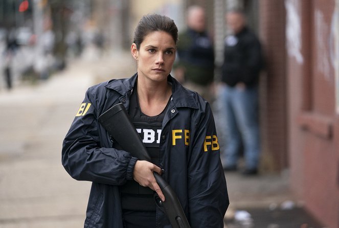 FBI - Výbuch - Z filmu - Missy Peregrym