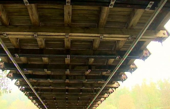 Zrezivělá krása - Most dvou řek - Van film