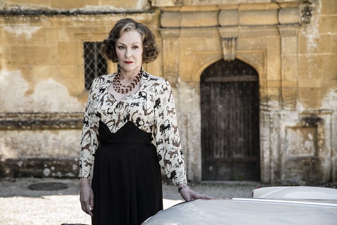 Father Brown - Season 5 - The Labyrinth of the Minotaur - Photos - Frances Barber