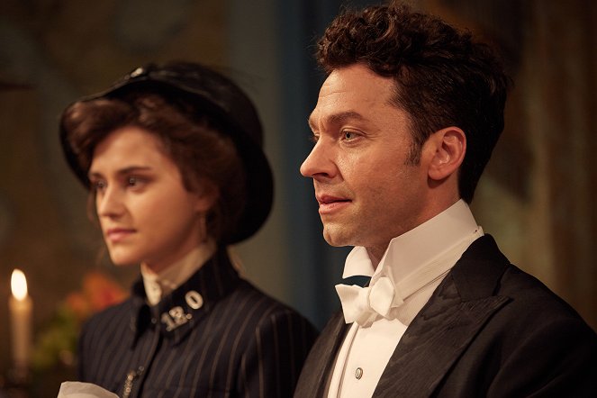 Houdini and Doyle - The Maggie's Redress - Photos - Michael Weston