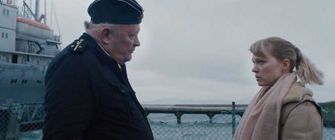 Kursk - Z filmu - Bjarne Henriksen, Léa Seydoux
