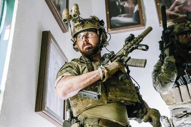 SEAL Team - Season 2 - Say Again Your Last - Photos - A. J. Buckley