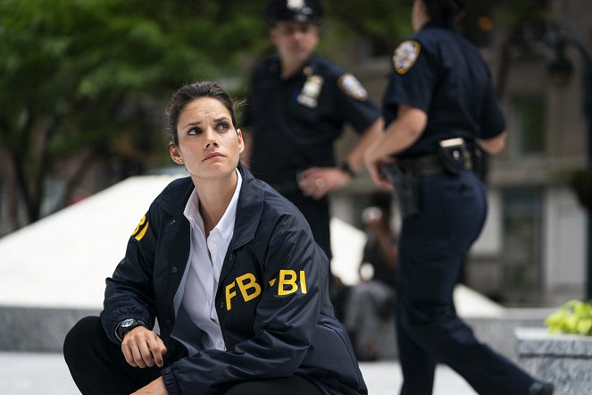 FBI - New York különleges ügynökei - Kereszttűz - Filmfotók - Missy Peregrym