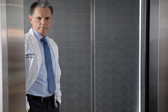 The Resident - Le Microbe - Film - Bruce Greenwood