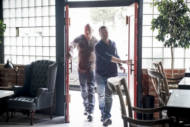 NCIS: Los Angeles - Season 10 - Hit List - Photos - LL Cool J, Chris O'Donnell