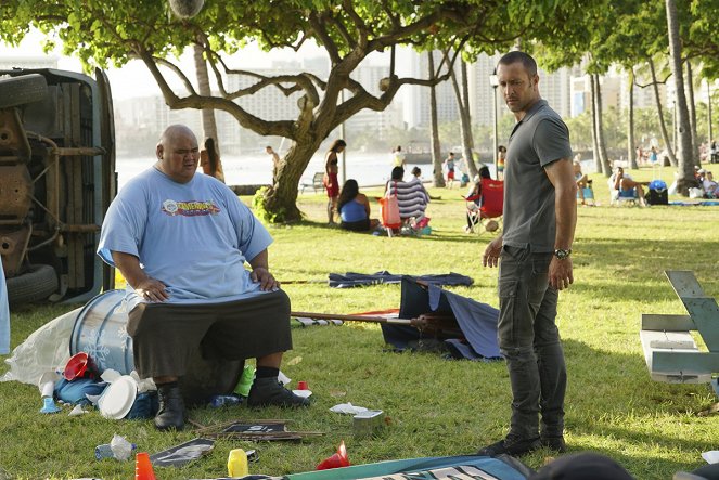 Hawaii Five-0 - Season 9 - Mimiki ke kai, ahuwale ka papa leho - De la película - Taylor Wily, Alex O'Loughlin