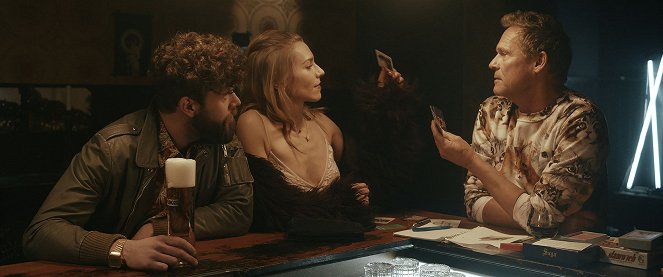 Feierabendbier - Filmfotos - Johann Jürgens, Julia Dietze, Christian Tramitz