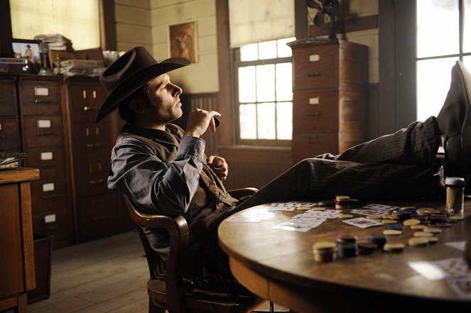 Psych - Enquêteur malgré lui - Season 4 - Presque cent dollars pour un shérif - Film - James Roday Rodriguez