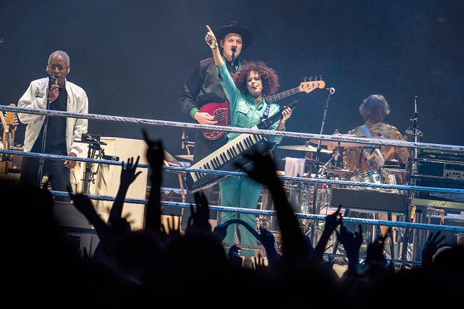 Arcade Fire en concert à Paris 2018 - Van film