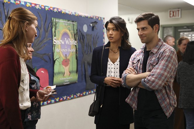 A Million Little Things - The Game of Your Life - Photos - Grace Park, David Giuntoli