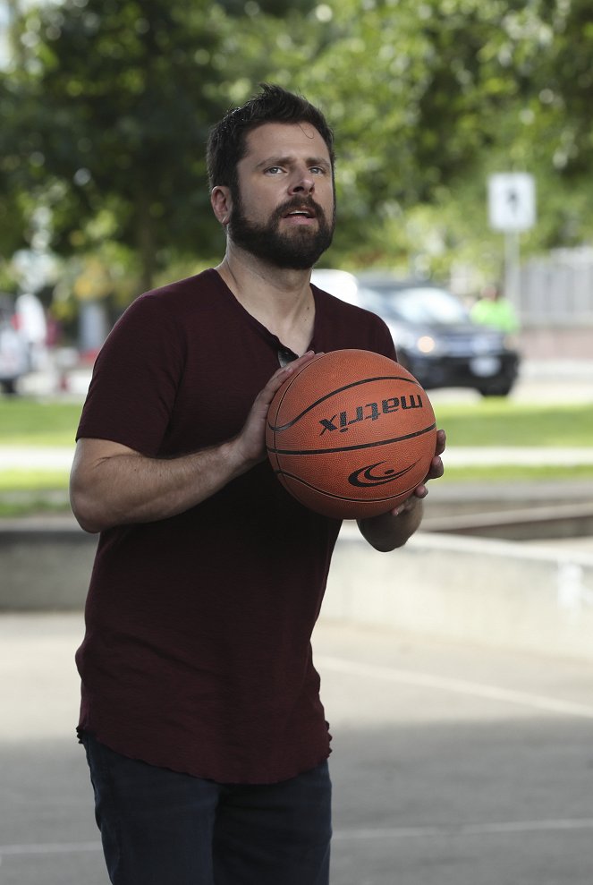 A Million Little Things - The Game of Your Life - Z filmu - James Roday Rodriguez