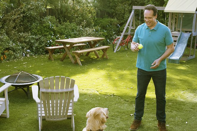American Housewife - Enemies: An Otto Story - Photos - Diedrich Bader