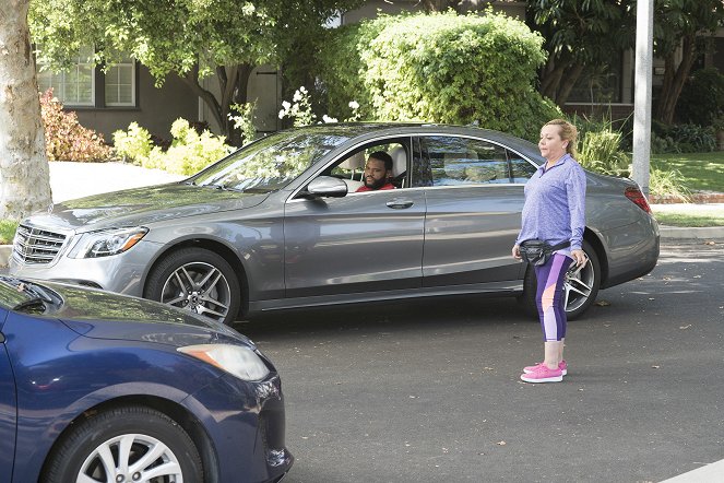 Black-ish - Freund und Helfer - Filmfotos - Anthony Anderson, Nicole Sullivan