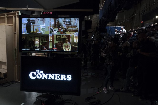 The Conners - Keep on Truckin' - Tournage