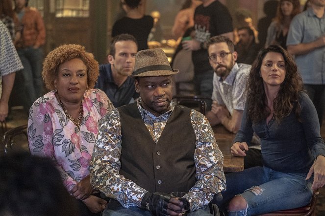 NCIS: New Orleans - Season 5 - In the Blood - Photos - CCH Pounder, Lucas Black, Daryl Mitchell, Rob Kerkovich, Vanessa Ferlito
