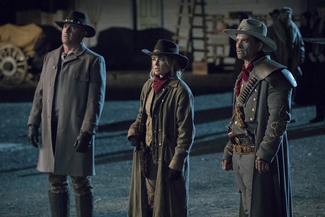 Legends of Tomorrow - The Good, The Bad and The Cuddly - De la película - Dominic Purcell, Caity Lotz, Johnathon Schaech