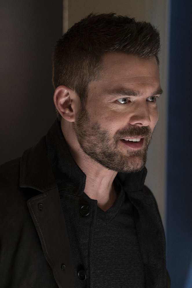 How to Get Away with Murder - Season 5 - We Can Find Him - Photos - Charlie Weber