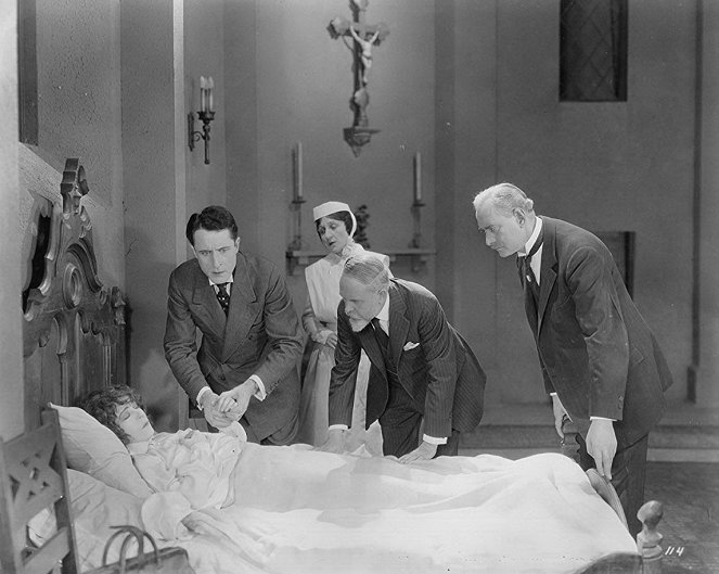 Katujen madonna - Kuvat elokuvasta - Alla Nazimova, Harold Goodwin