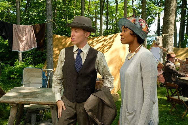 Frankie Drake Mysteries - Summer in the City - Photos - Gregg Lowe, Chantel Riley