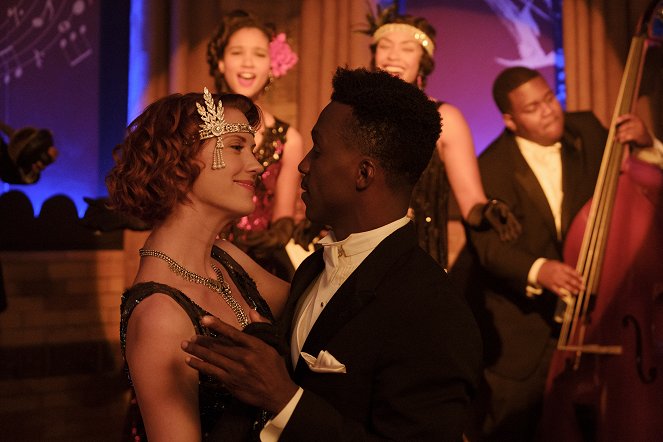 Frankie Drake Mysteries - Season 1 - Healing Hands - Photos - Lauren Lee Smith