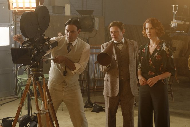 Frankie Drake Mysteries - Out of Focus - Photos