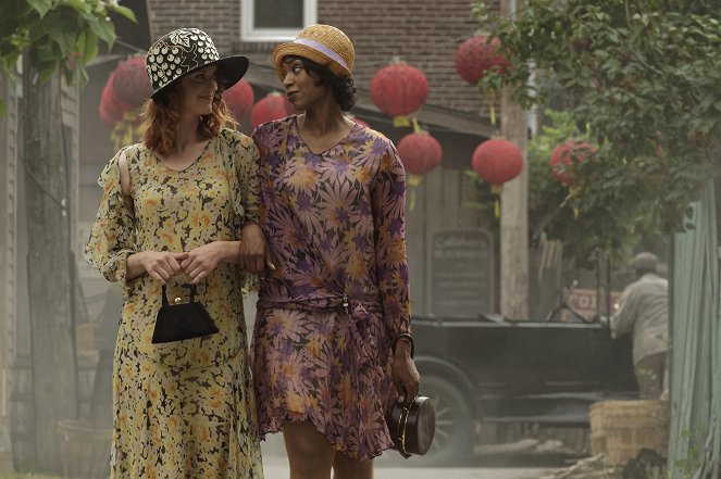 Frankie Drake Mysteries - Season 1 - Whisper Sisters - Photos - Lauren Lee Smith, Chantel Riley