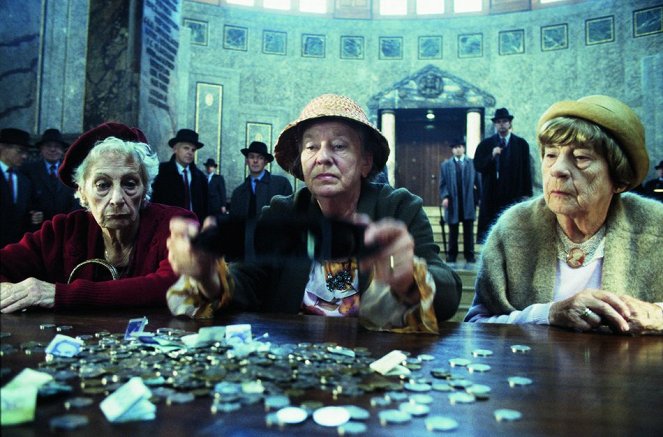 Jetzt oder nie - Zeit ist Geld - Kuvat elokuvasta - Elisabeth Scherer, Gudrun Okras, Christel Peters